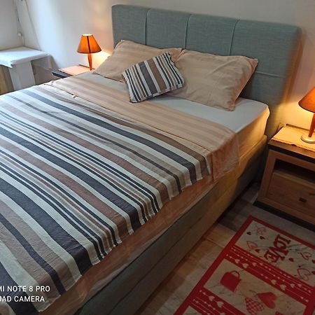 Studio Apartman Lea PUY 외부 사진